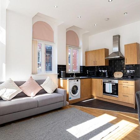 Central Liverpool L1 Экстерьер фото